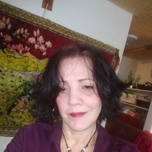 Meet your Posher, Lorraine